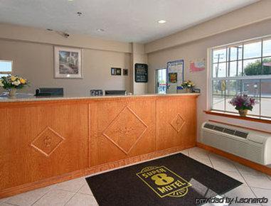 Hotel Super 8 By Wyndham Chickasha Interno foto